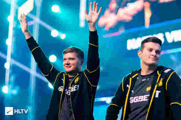 埃基蒂克：斯洛特在训练中对我很严厉，有时我真的会被气到爆